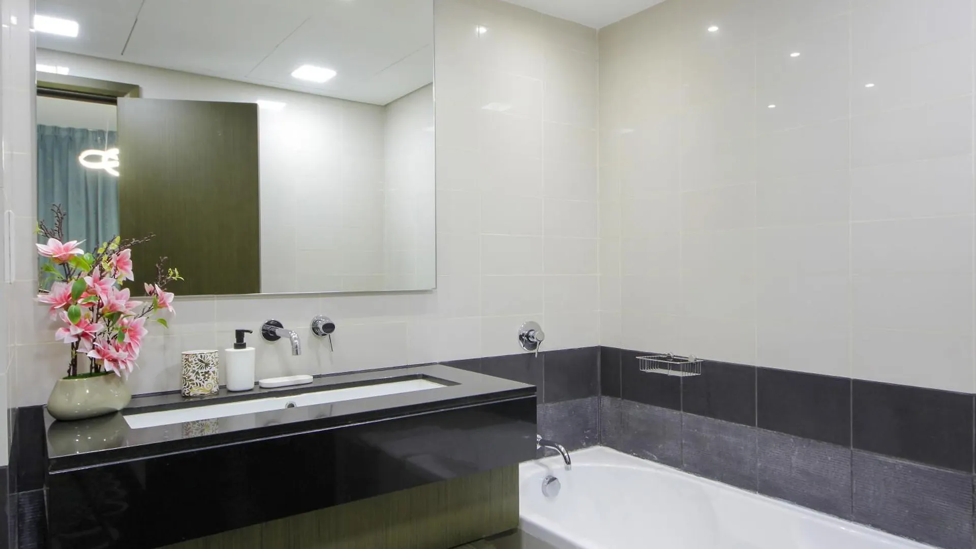 Apartment Silk Valley - Luxury 2Bhk Close To Dubai Mall United Arab Emirates